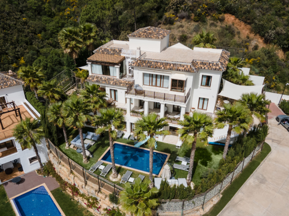 Elegant Villa in Benahavís